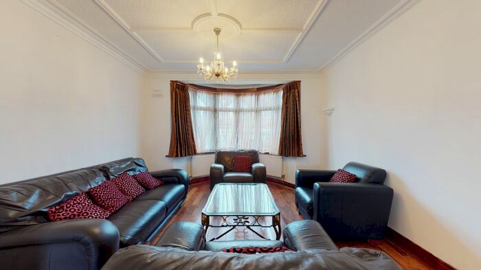 5 Bedroom Terraced House To Rent In Ruskin Gardens, Queensbury, Harrow HA3