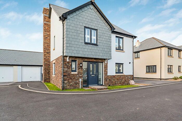 4 Bedroom Detached House For Sale In Clover Park, Brixton, Devon, PL8