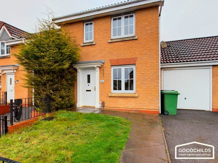 3 Bedroom Detached House To Rent In Wrenbury Drive, Darlaston, WV14