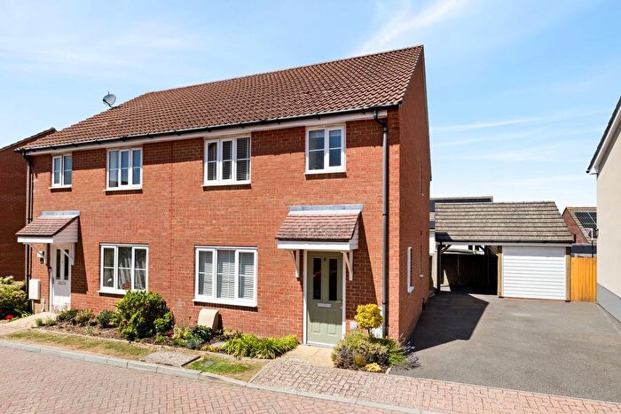 3 Bedroom Semi-Detached House For Sale In Arable Drive, Whitfield, Dover, CT16