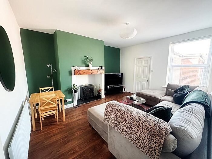 3 Bedroom Apartment For Sale In Percy Street, Wallsend, NE28