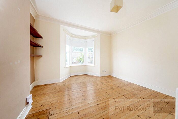 2 Bedroom Flat To Rent In Audley Road, South Gosforth, Newcastle Upon Tyne, NE3