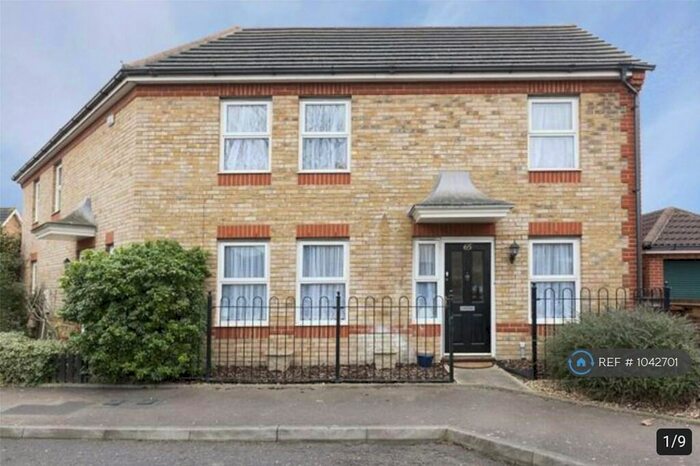 2 Bedroom End Of Terrace House To Rent In Foxglove Road, Romford, Rush Green, RM7