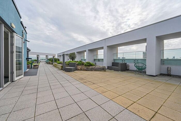 1 Bedroom Flat To Rent In Argo Apartments, Canning Town, London, E16