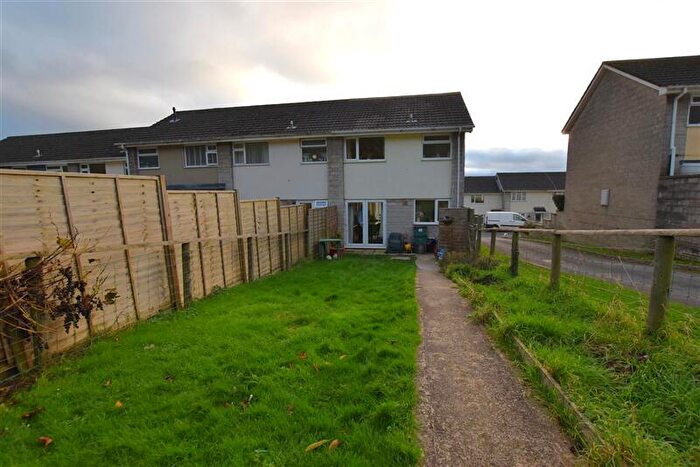 3 Bedroom End Of Terrace House For Sale In Stoneable Road, Radstock, BA3