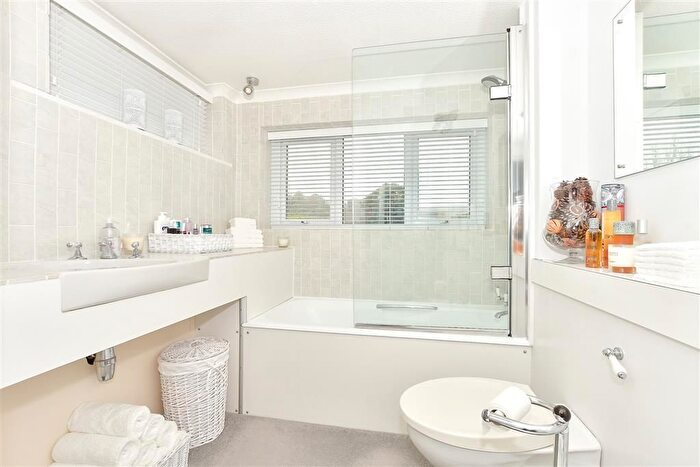 2 Bedroom Cottage For Sale In The Street, Washington, West Sussex, RH20