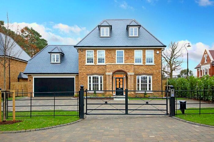 6 Bedroom Detached House To Rent In Broadoaks Park, Parvis Road KT14