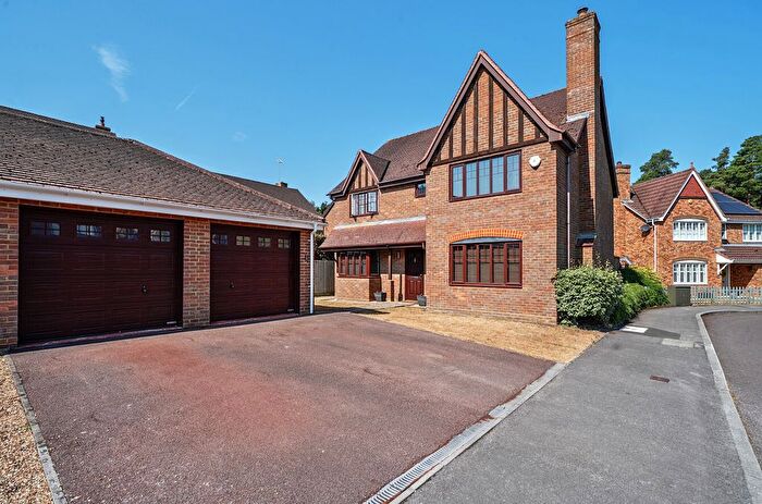 5 Bedroom Detached House For Sale In Ramsdell Road, Fleet, Hampshire, GU51