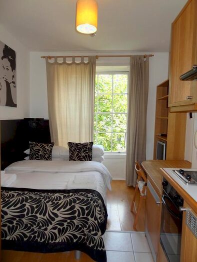 Studio To Rent In Cartwright Gardens, Bloomsbury, London, WC1H