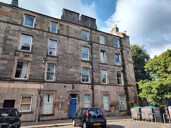 1 Bedroom Flat To Rent In Albert Street, Edinburgh, Midlothian, EH7