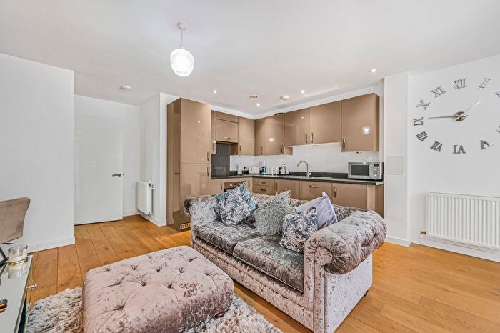 1 Bedroom Flat For Sale In Amelia Street, London, SE17