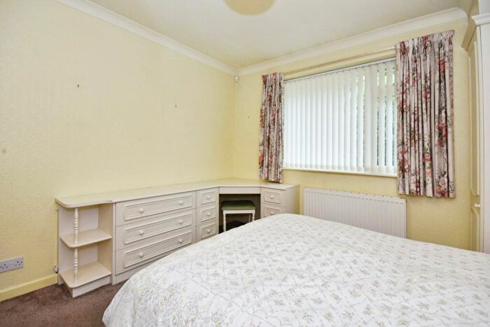 3 Bedroom Detached Bungalow For Sale In Mottram Old Road, Stalybridge, SK15
