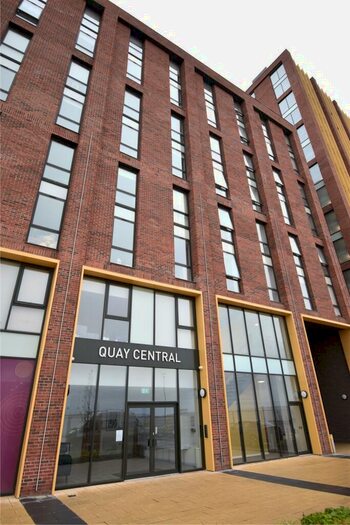 2 Bedroom Flat To Rent In Jesse Hartley Way, Liverpool, L3