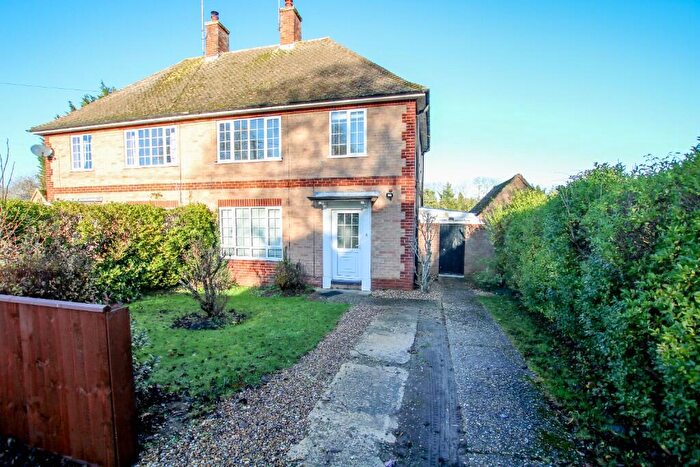 3 Bedroom Semi Detached House To Rent In Ashley Road, CB8