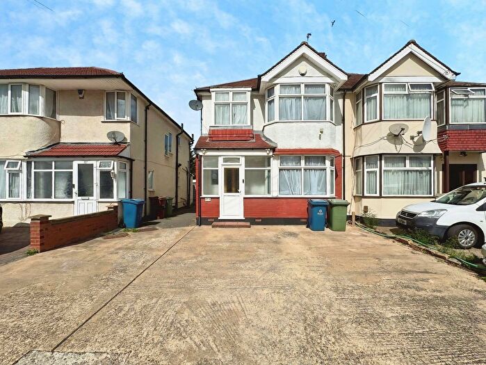 4 Bedroom Semi Detached House To Rent In Streatfield Road, Harrow, HA3