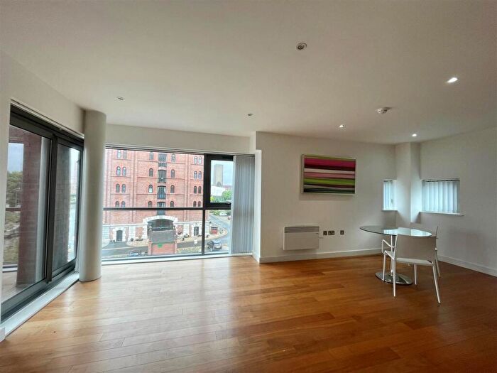 2 Bedroom Apartment To Rent In William Jessop Way, Liverpool, L3