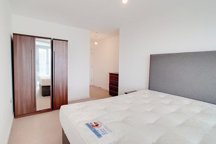 2 Bedroom Apartment To Rent In Unex Tower, London, E15