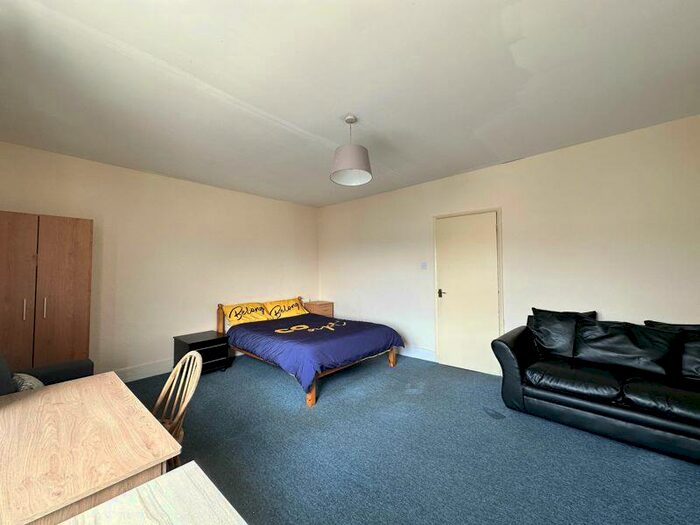 1 Bedroom Flat To Rent In Gladstone Terrace, Brighton, BN2