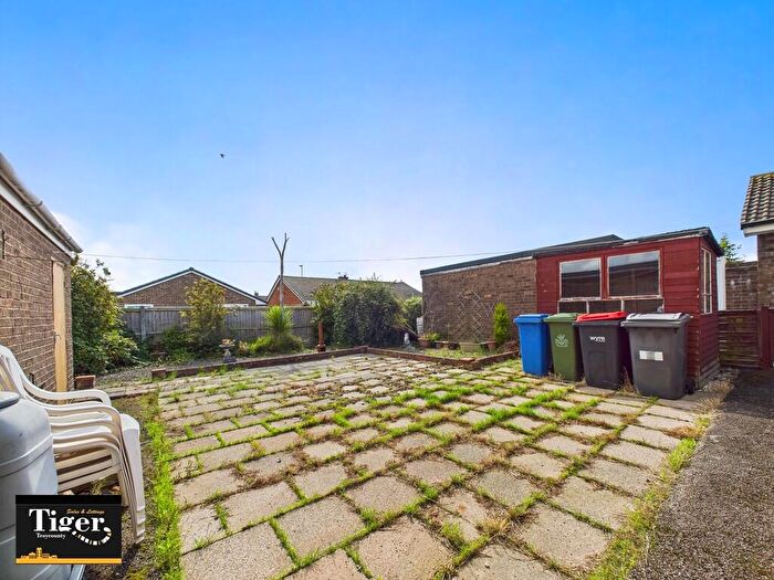 2 Bedroom Detached Bungalow For Sale In Anchorsholme Lane, Thornton-Cleveleys, FY5