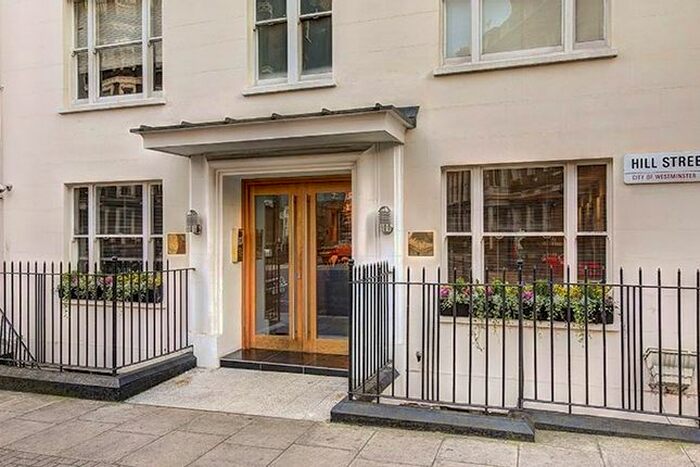 1 Bedroom Flat To Rent In Hill Street, London, W1J