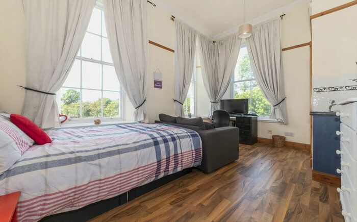 8 Bedroom Apartment To Rent In Sauchiehall Street, Glasgow, G3