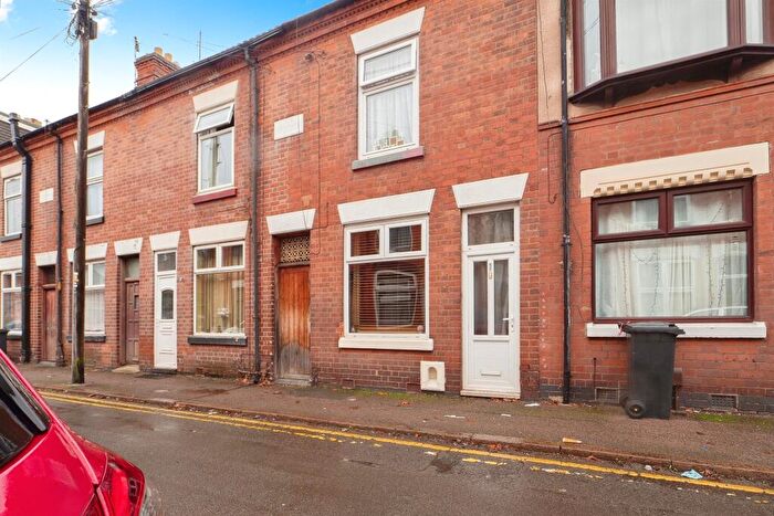 2 Bedroom Terraced House For Sale In Beaumanor Road, Leicester, LE4