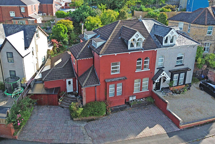 5 Bedroom Semi-Detached House For Sale In Clyffard Crescent, Newport, NP20