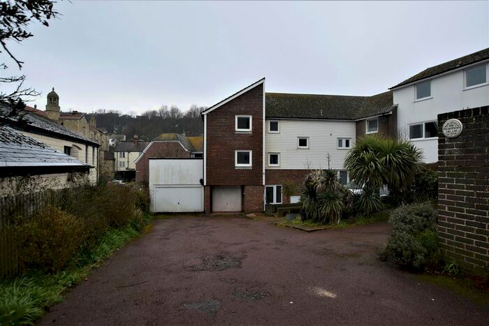 4 Bedroom Town House To Rent In All Saints Street, Hastings, TN34