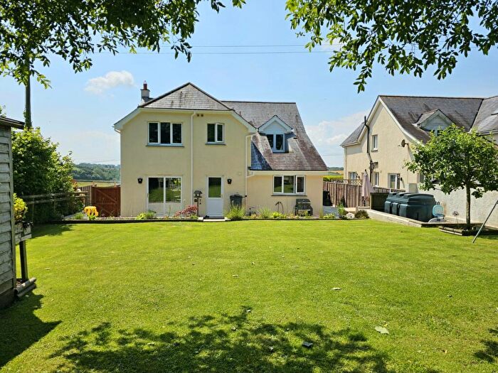 4 Bedroom Detached House For Sale In Nomansland, Tiverton, Devon, EX16