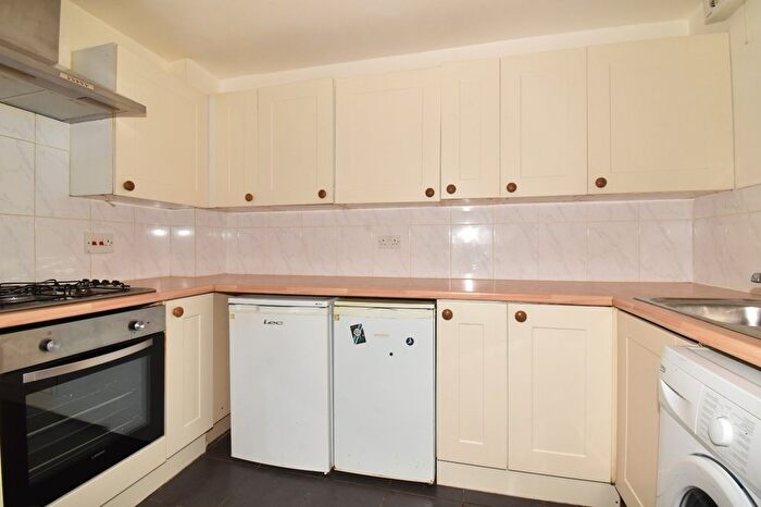 3 Bedroom End Of Terrace House To Rent In Waterloo Road, Falmouth, TR11