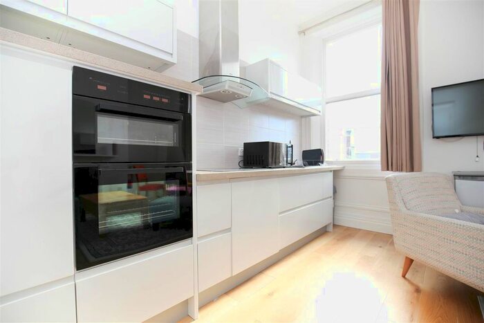 1 Bedroom Flat To Rent In Grainger Street, City Centre NE1