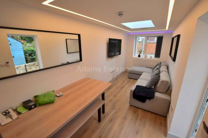 6 Bedroom Terraced House To Rent In Hatherley Road, Reading, RG1