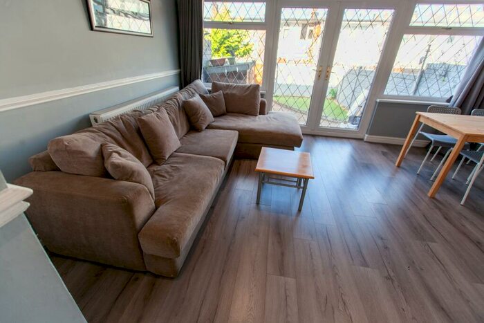 4 Bedroom House To Rent In Great Newton Street, L3