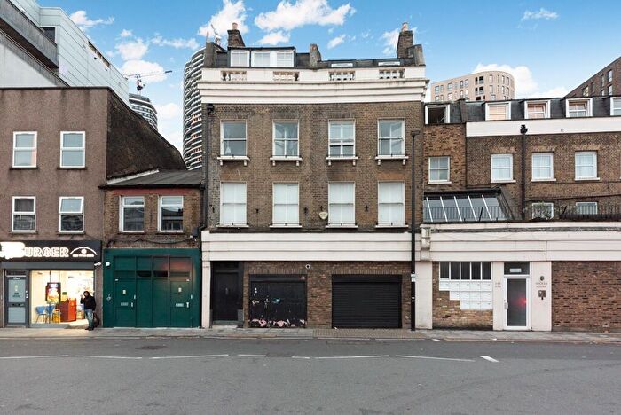 1 Bedroom Flat For Sale In Poplar High Street, London, E14