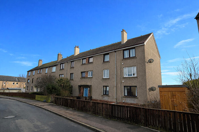 3 Bedroom Flat To Rent In King Street, Falkirk, FK2