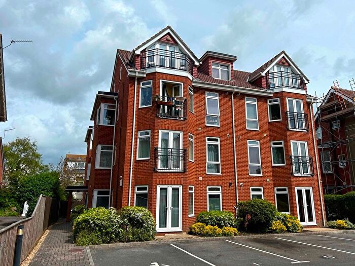 2 Bedroom Flat To Rent In Owls Road, Boscombe, Bournemouth, BH5