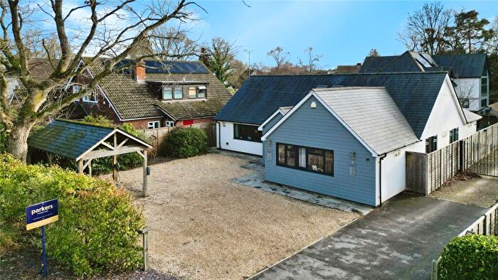 5 Bedroom Detached House For Sale In Shortheath Lane, Sulhamstead, Reading, Berkshire, RG7