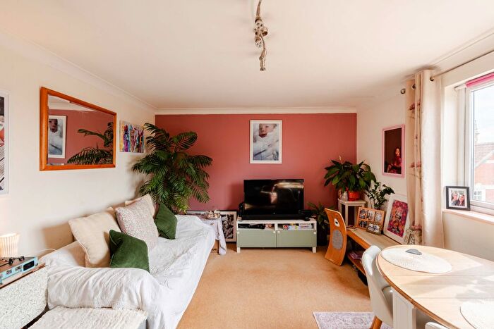 2 Bedroom Flat For Sale In Merrywood Court, Knowle, Bristol, BS4