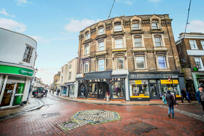 2 Bedroom Flat To Rent In Voile House, Preston Street, Faversham, ME13