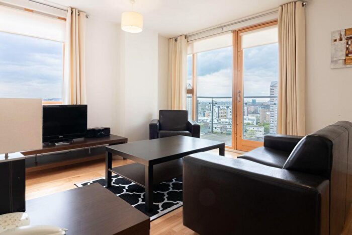 1 Bedroom Flat To Rent In Mastmaker Road, South Quay, E14