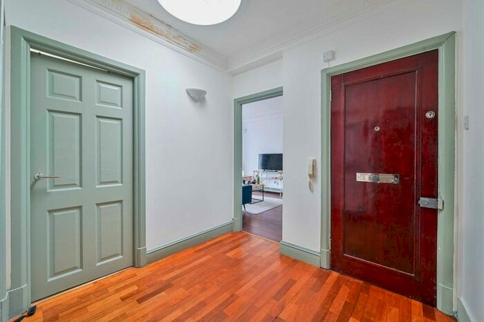 2 Bedroom Flat To Rent In Seymour Street, Marylebone, London, W1H