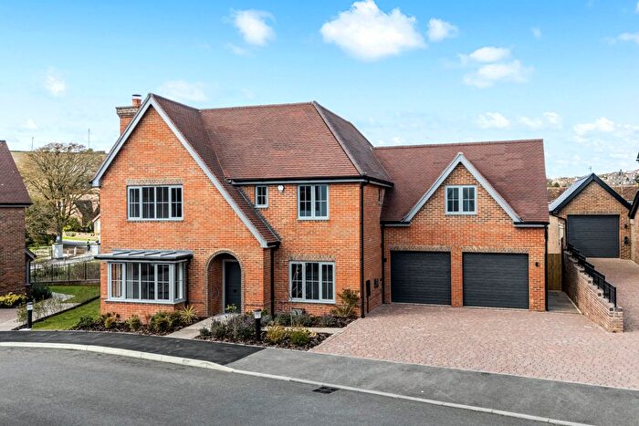 4 Bedroom Detached House To Rent In Allingham Place, Brighton, BN2