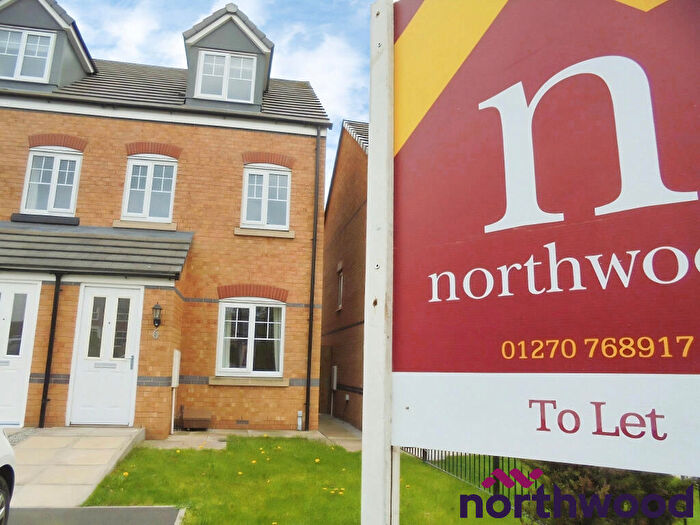 3 Bedroom Town House To Rent In Redshank Place, Sandbach, CW11