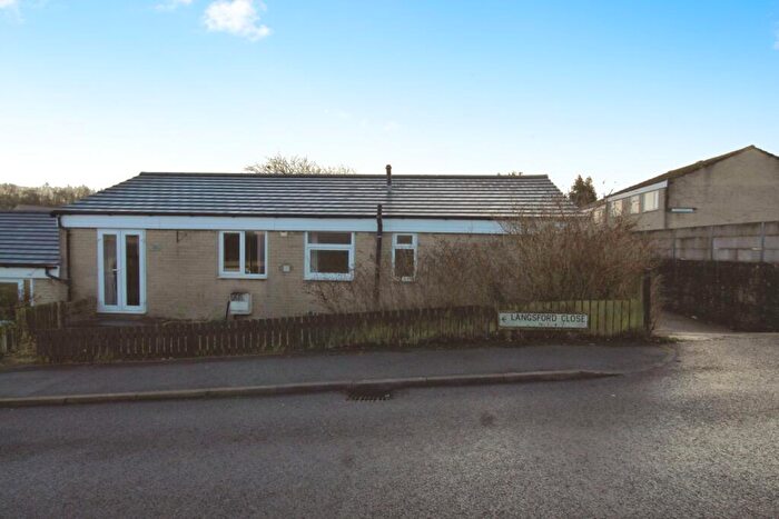 4 Bedroom Bungalow For Sale In Langsford Close, Barnoldswick, Lancashire, BB18