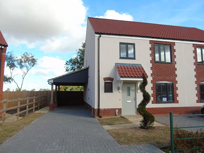 4 Bedroom Semi-Detached House To Rent In Bakers Way, Docking, King's Lynn, PE31