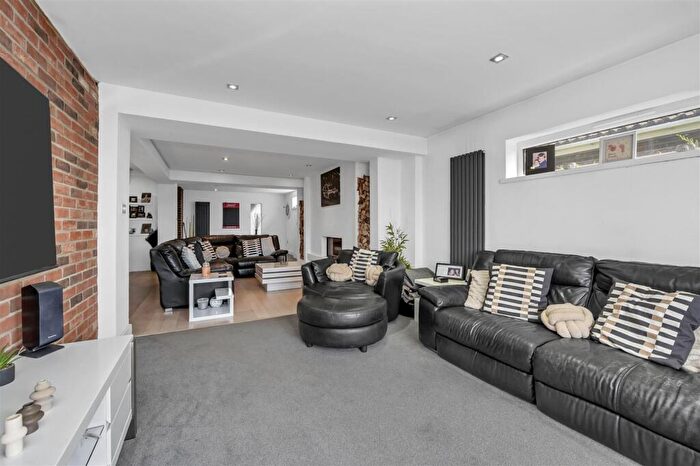 4 Bedroom Detached House For Sale In The Heath, Woolpit, IP30