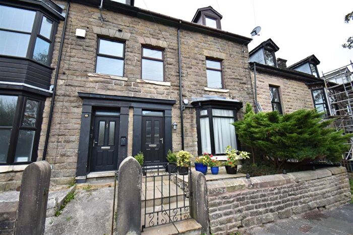 2 Bedroom Maisonette To Rent In Market Street, Buxton, SK17