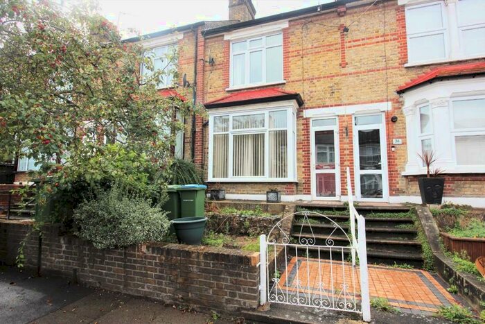 2 Bedroom House To Rent In Smithies Road, London, SE2