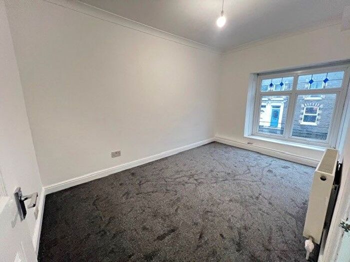 3 Bedroom Terraced House To Rent In Cwmamman Road, Ammanford, SA18