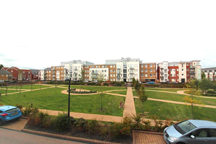 2 Bedroom Apartment To Rent In Grebe Way, Maidenhead, SL6